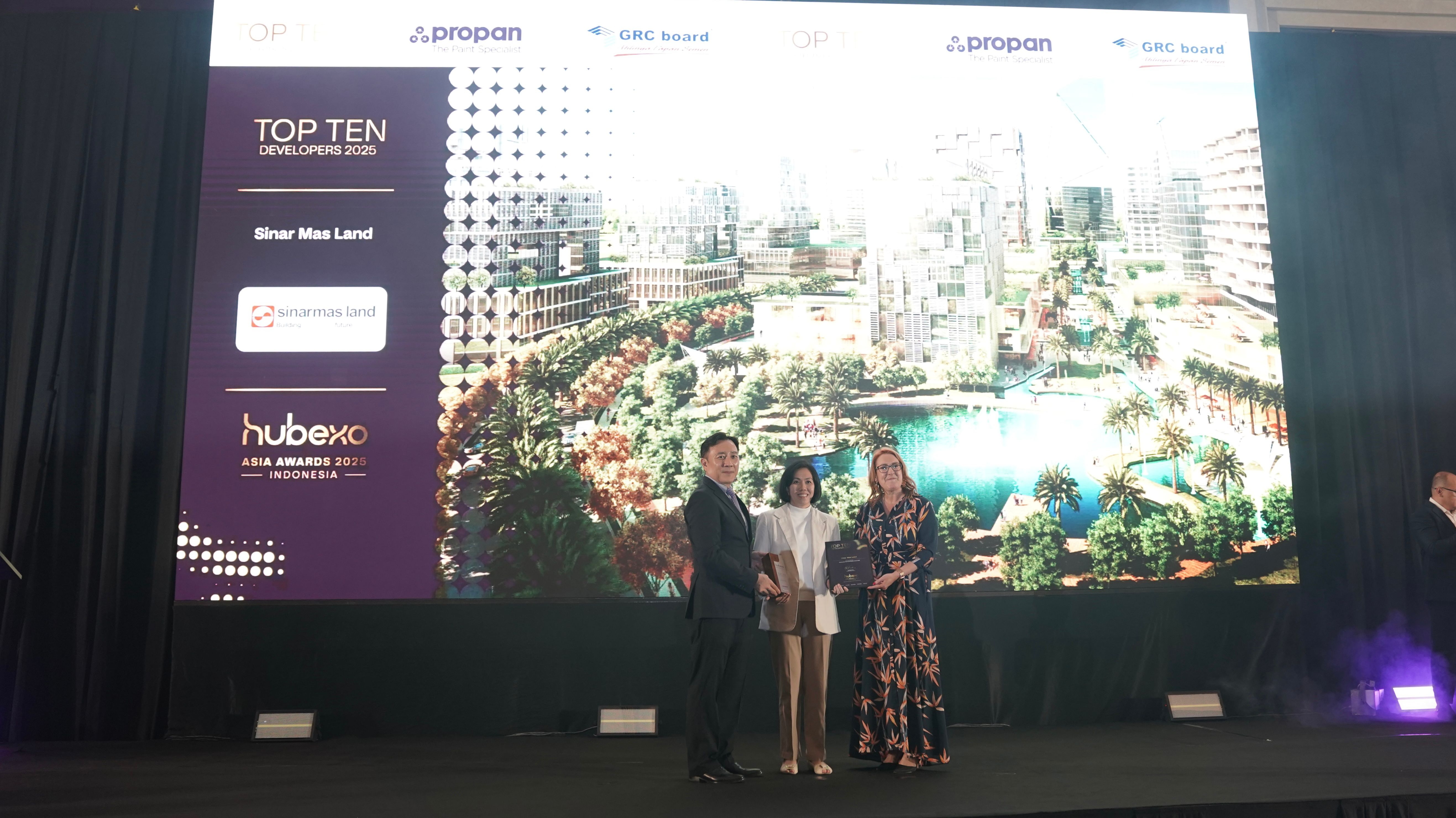 Foto 1 - Sinar Mas Land Raih Penghargaan Top 10 Developers di Ajang Hubexo Asia Awards 2025.jpg