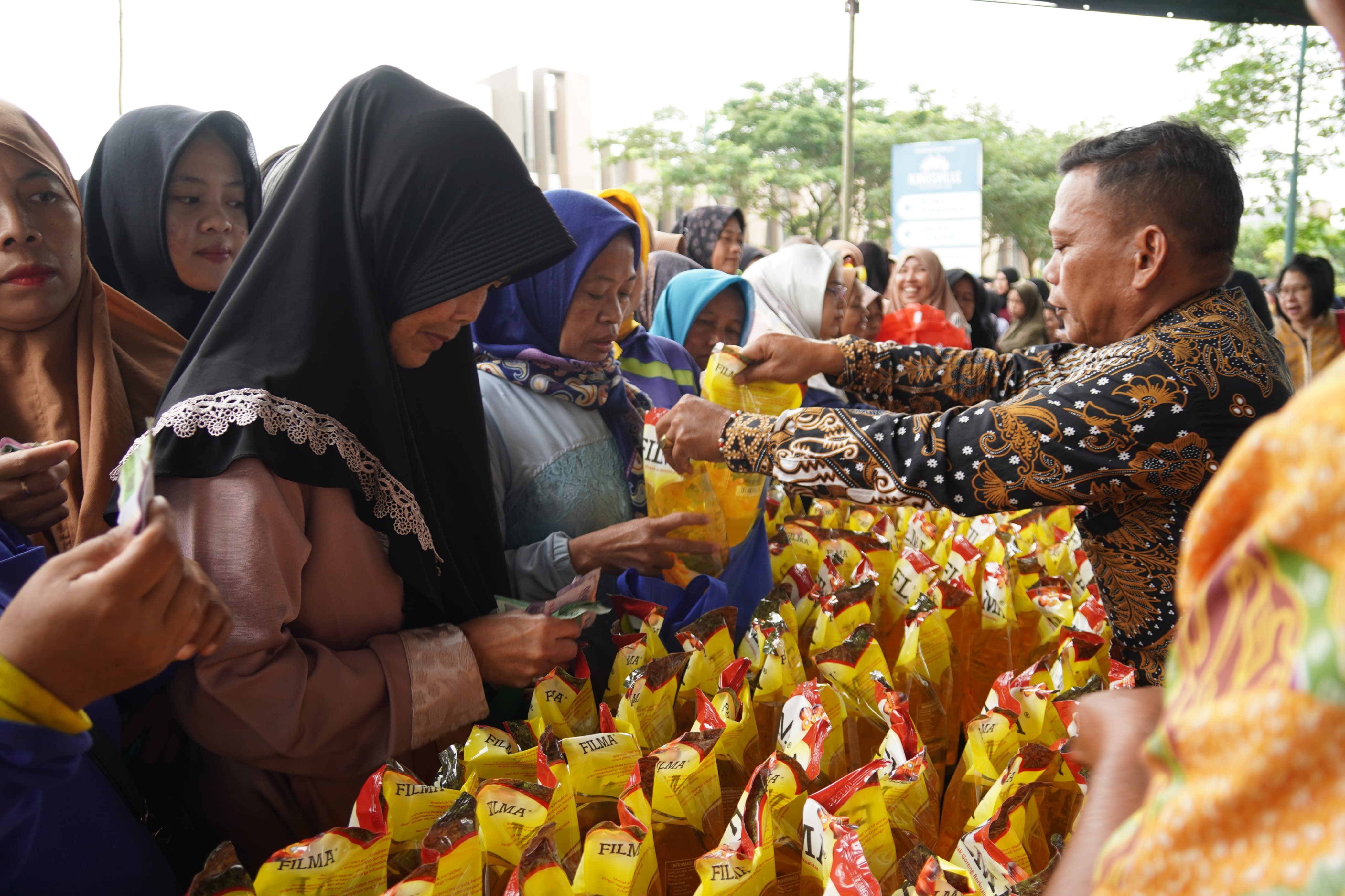 Foto 2 Bazar Minyak Goreng Rancamaya.jpeg