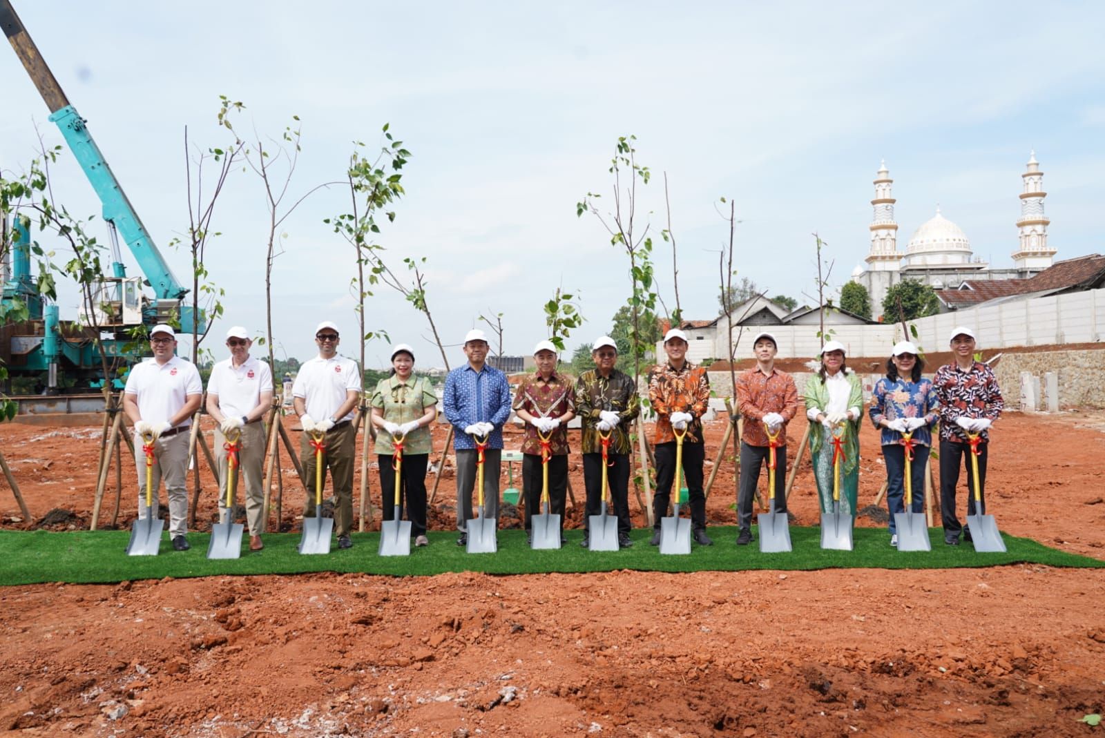 Foto 3 Groundbreaking SIS BSD City.jpeg