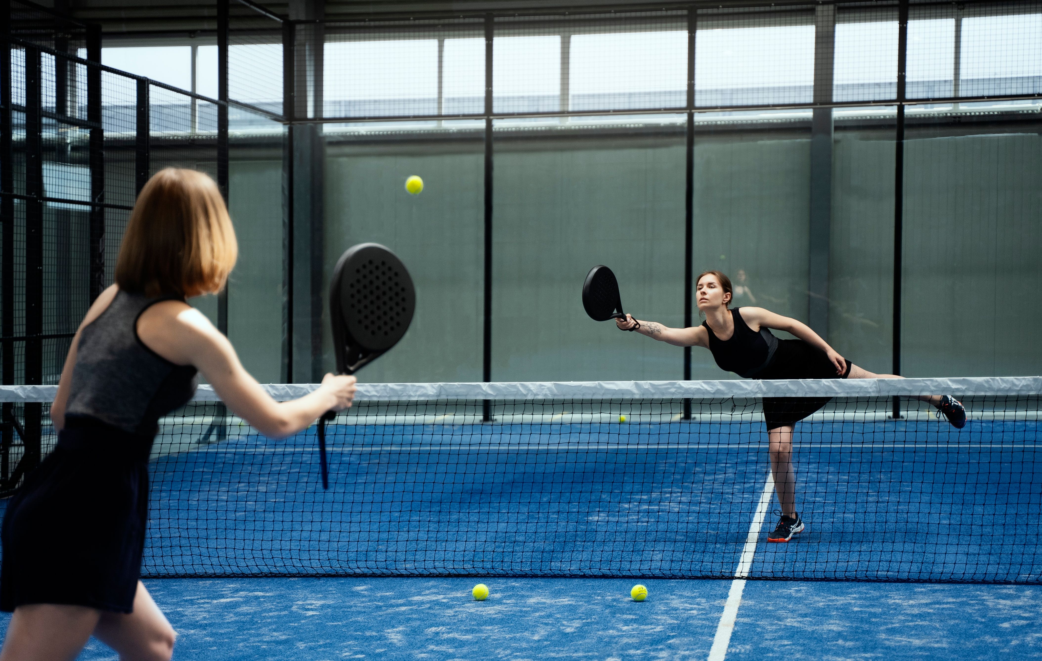 tempat-olahraga-padel.jpg